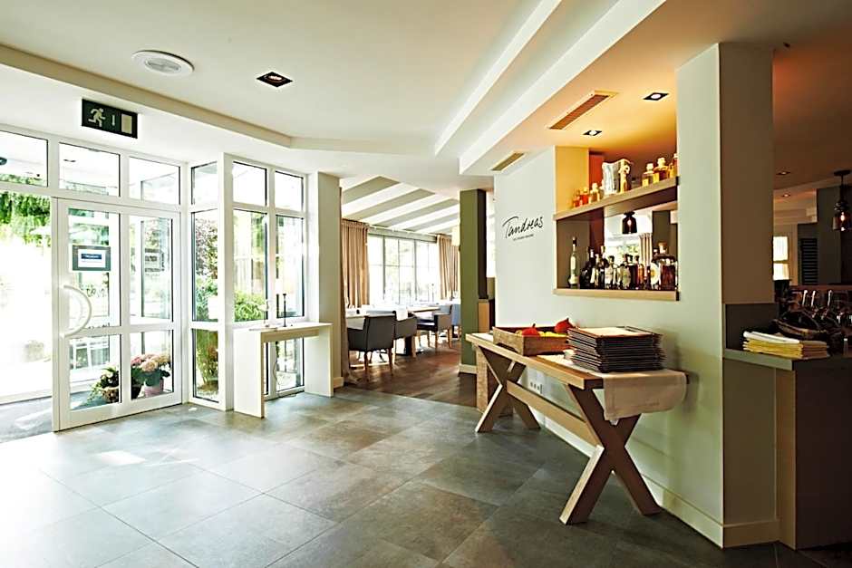 Tandreas Hotel & Restaurant