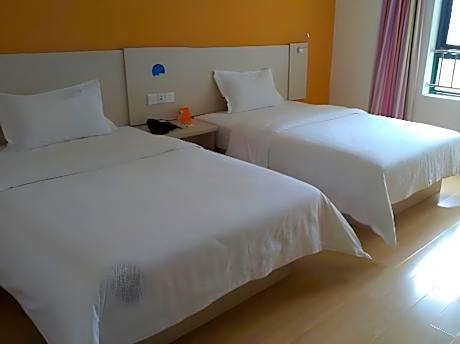 Corporate Twin, Guest room, 2 Twin/Single Bed(s), City view
