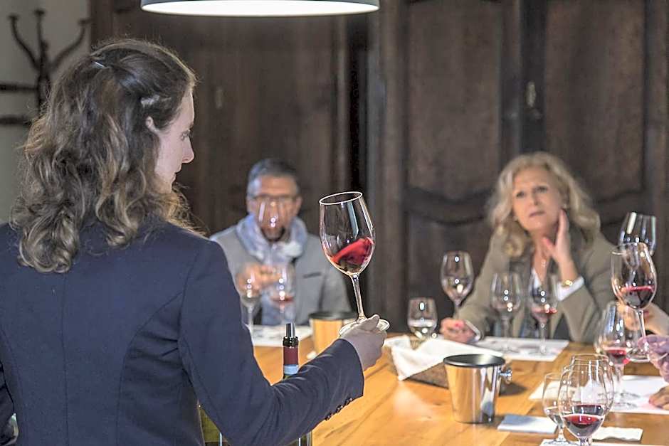 Marchesi Alfieri - Cantine e Ospitalità