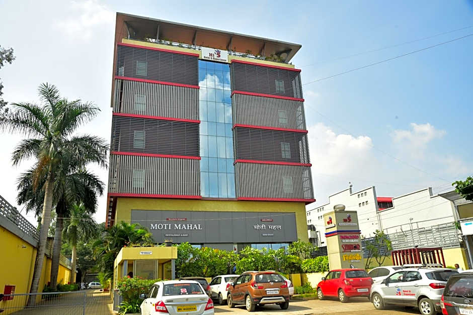 Hi 5 Hotel & Experience