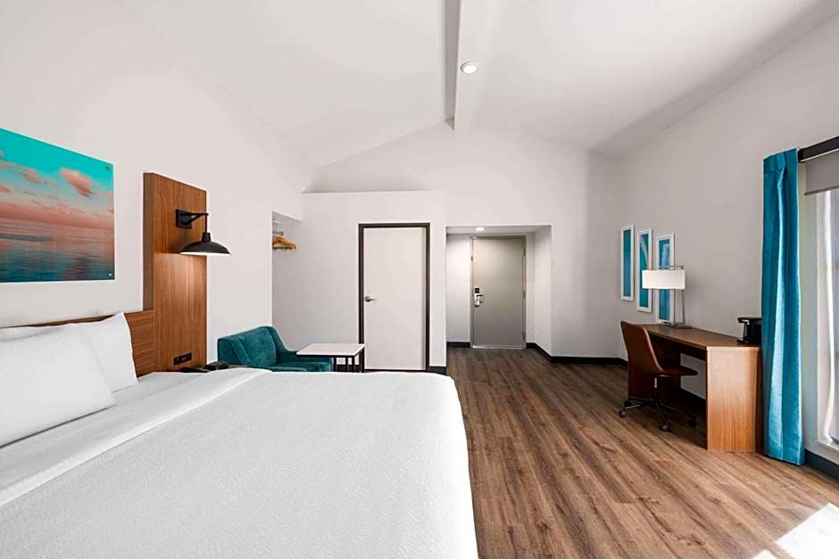 La Quinta Inn & Suites by Wyndham San Diego Scripps Poway