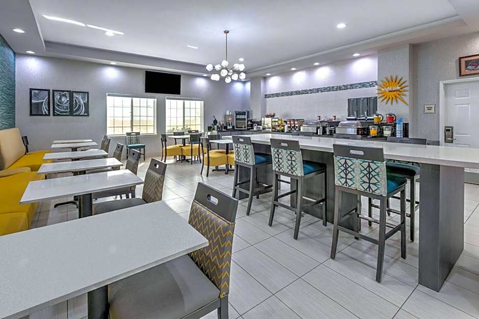 La Quinta Inn & Suites by Wyndham Weatherford