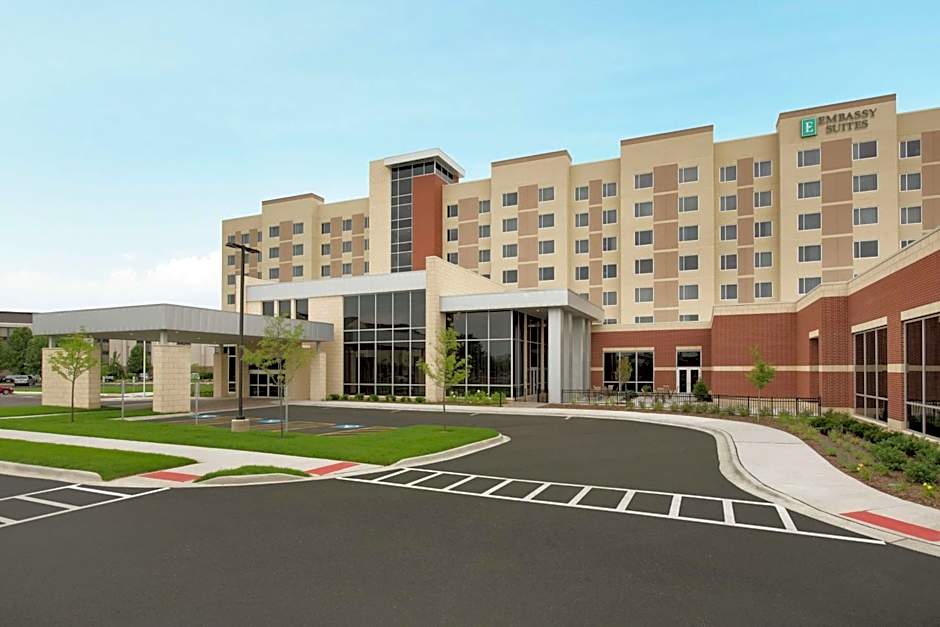 Embassy Suites By Hilton Chicago-Naperville