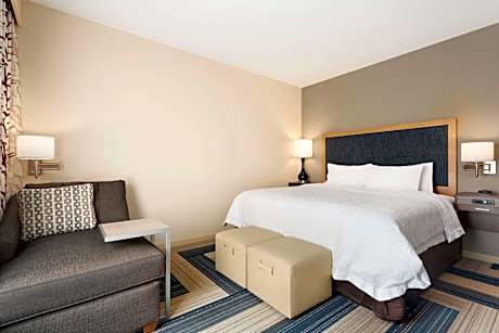 King Room with Sofa Bed - Non-Smoking