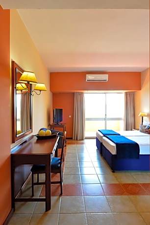 Executive Triple Room