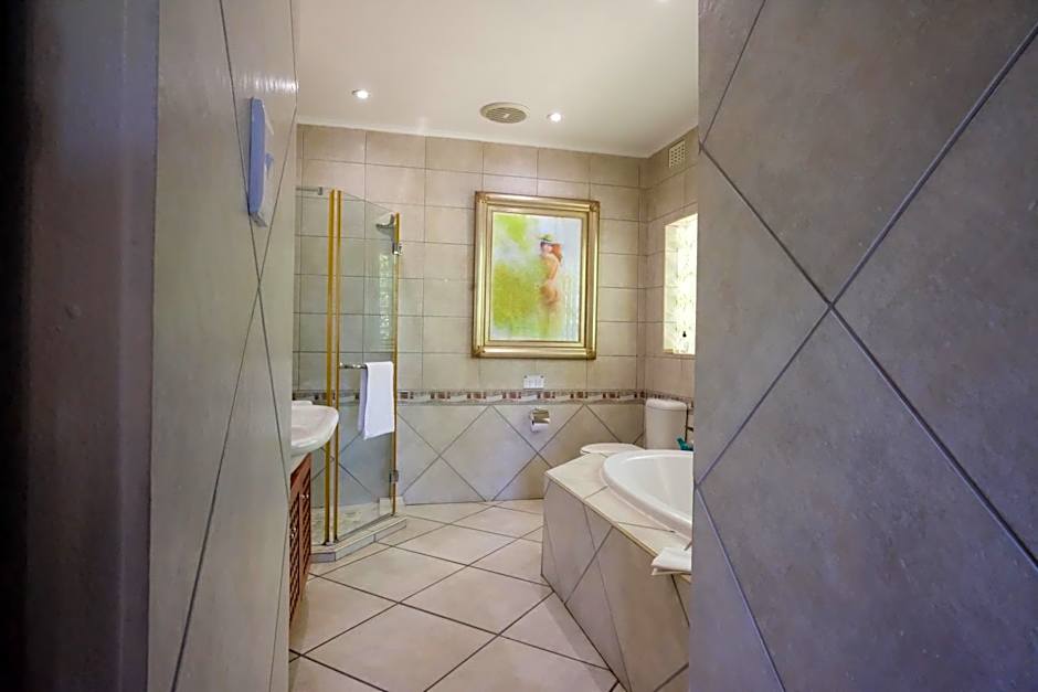 Whalesong Guest House