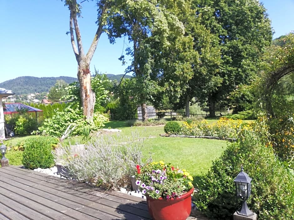 Chez MARLYSE-chambres et Table d'hôtes