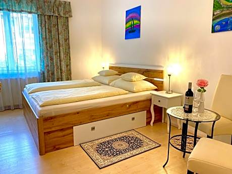 Small Double Room with view on the inner courtyard