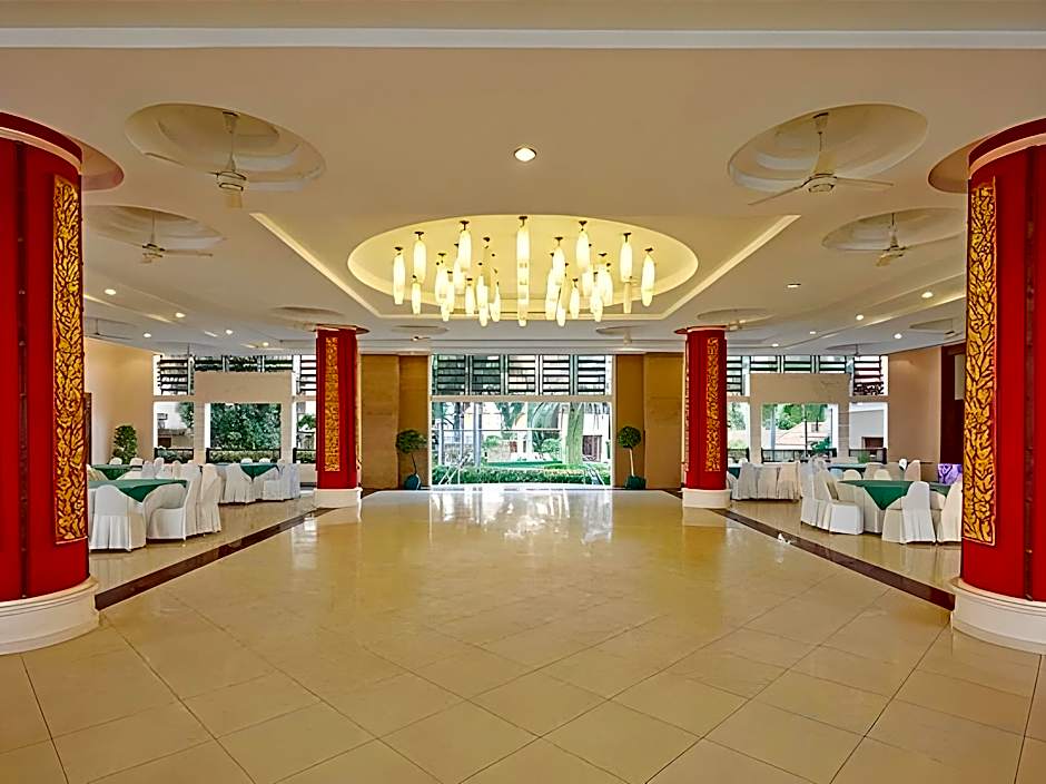 Eastern Grand Palace Hotel