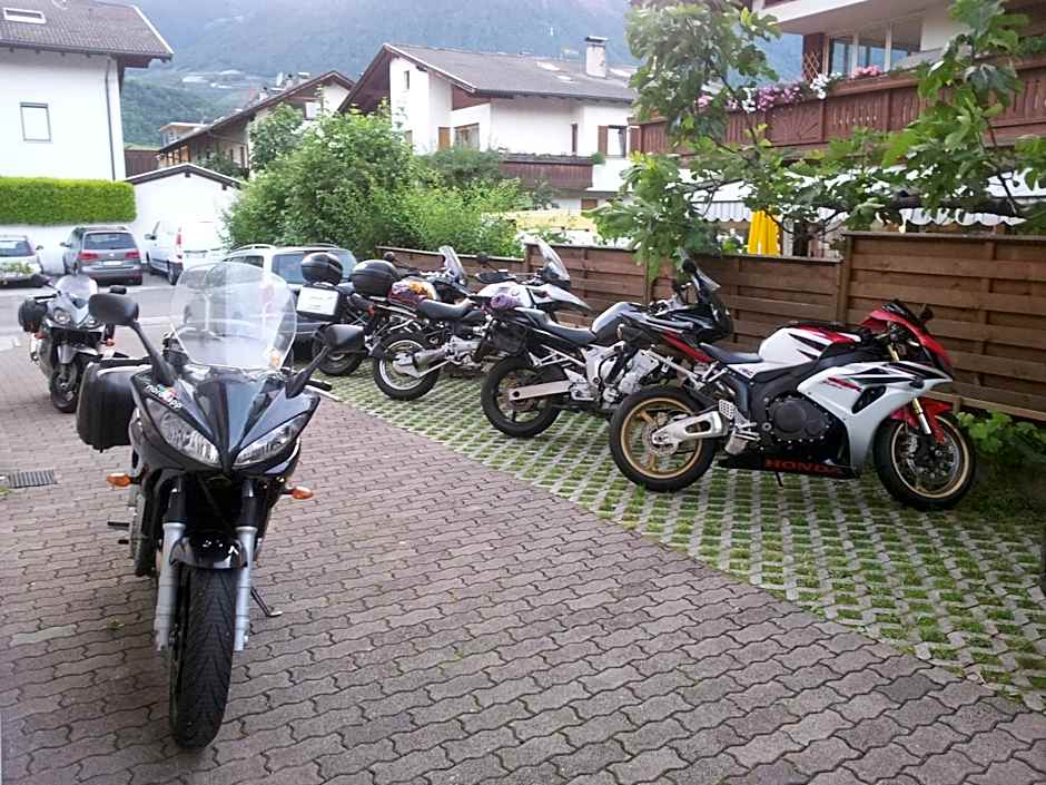 Bed&Breakfast Pension Hilpold