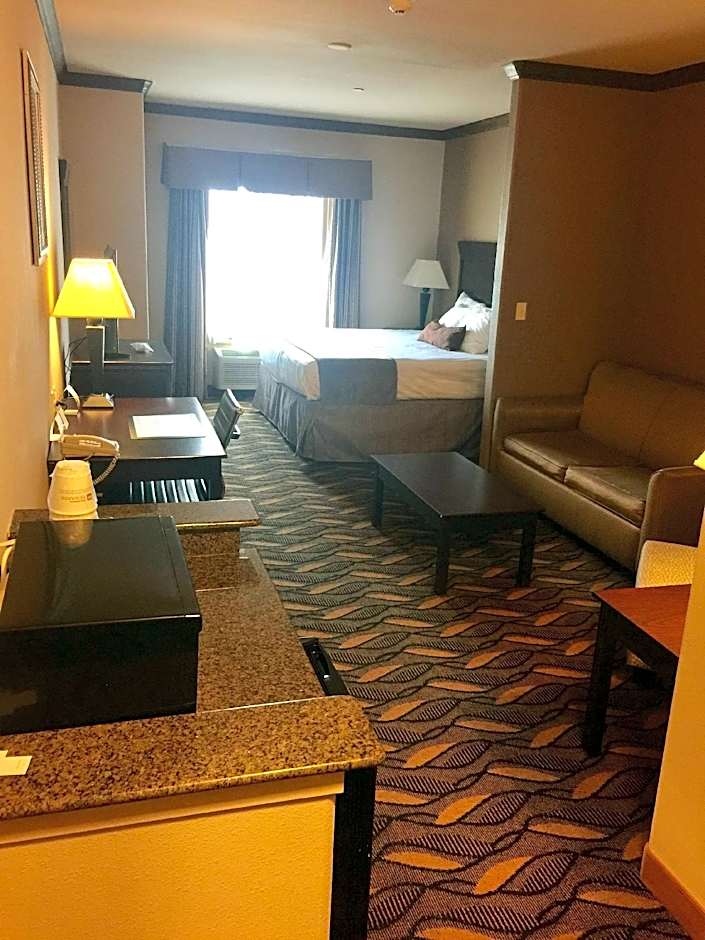 Best Western Red River Inn & Suites