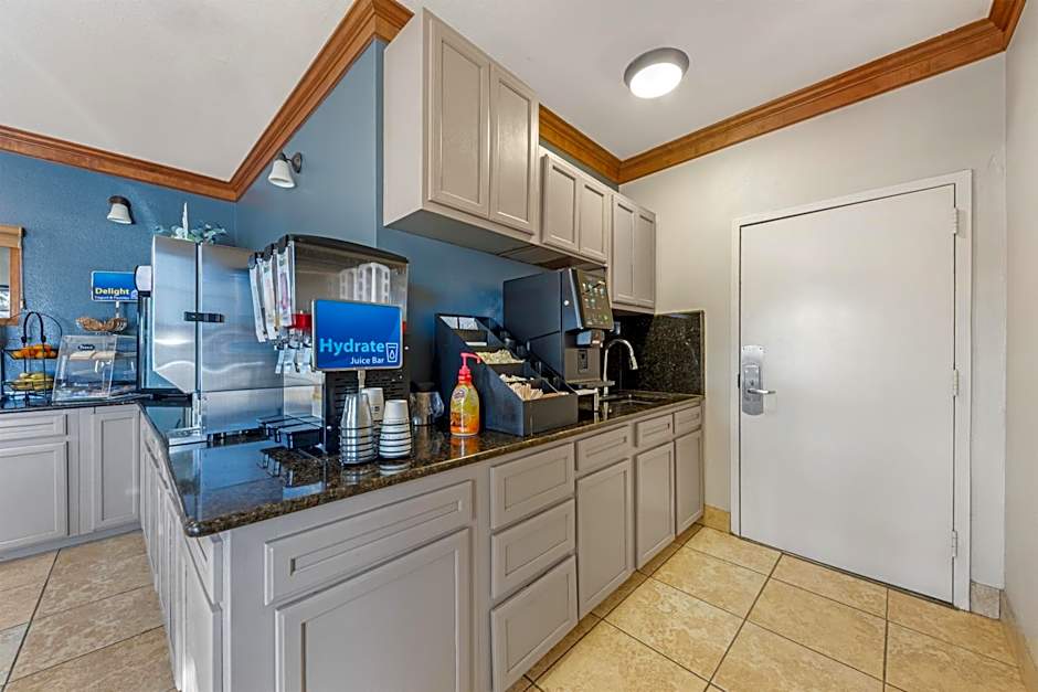 Best Western Regency Inn & Suites