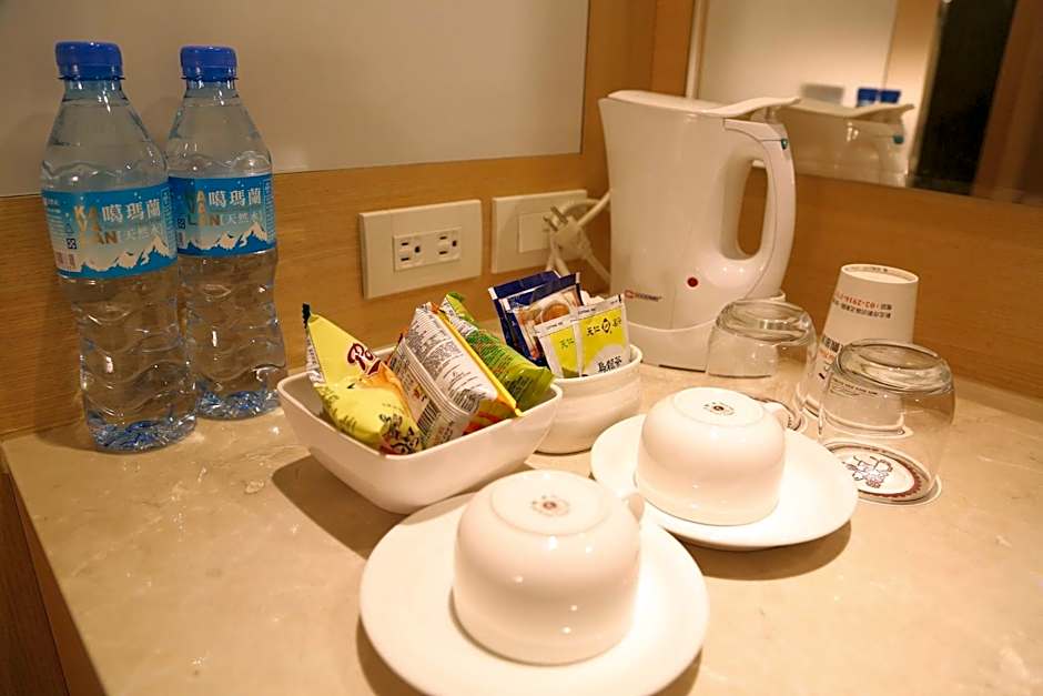 New California Hotel