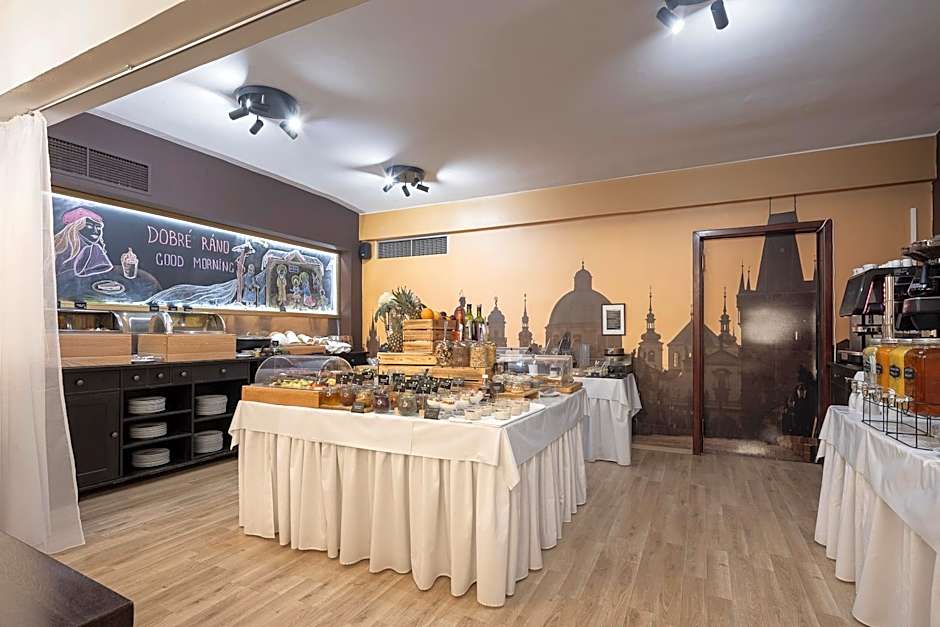 Pytloun Kampa Garden Hotel Prague