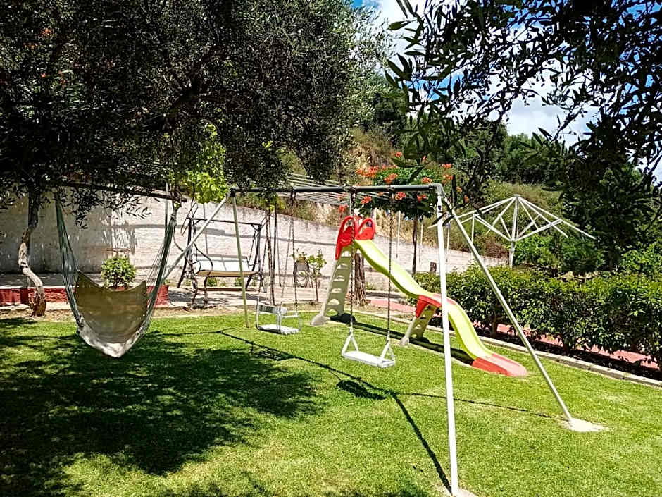 Amazona Apartments and Studios