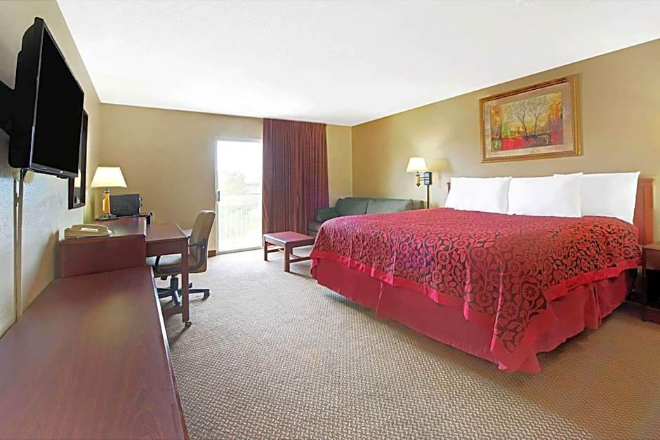 Days Inn by Wyndham St. Louis/Westport MO