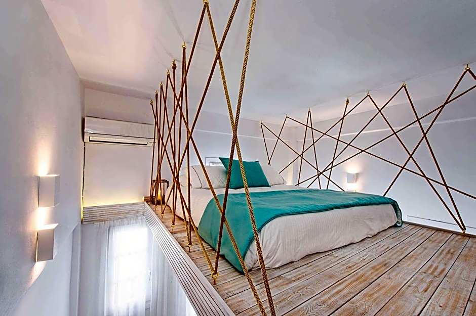 Athina Luxury Suites