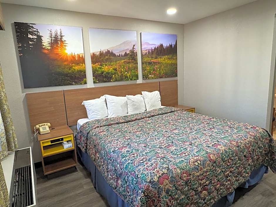 Days Inn by Wyndham Barstow