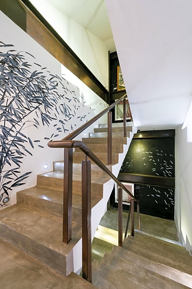 Capital O 468 Element Boutique Hotel