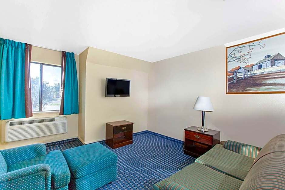 Super 8 by Wyndham Sallisaw