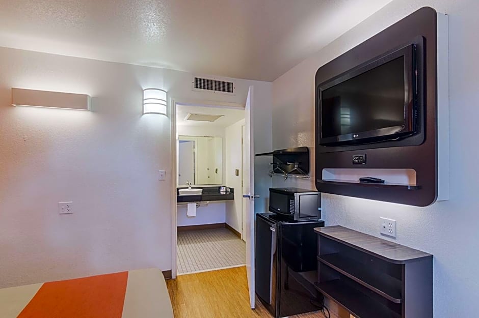 Motel 6-Ardmore, OK