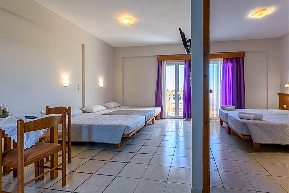 Danelis Studios & Apartments