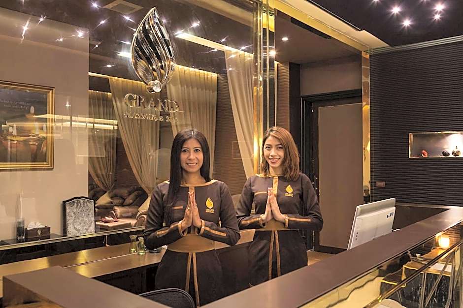 Grand 5 Hotel & Plaza Sukhumvit Bangkok
