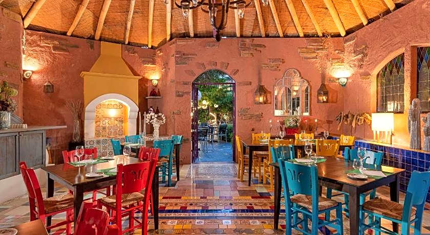 Dionysos Hotel