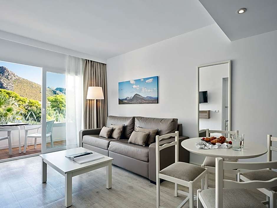 Puerto Azul Suite Hotel