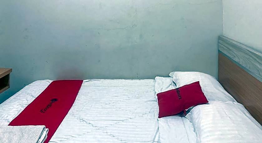 RedDoorz Syariah @ Boemi Guesthouse Tasikmalaya