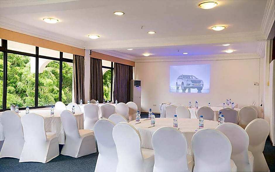 Golden Tulip Dar Es Salaam