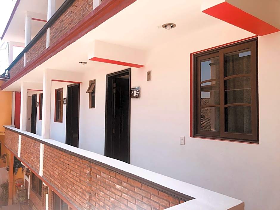 HOTEL LA GRAN MANZANA
