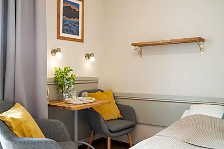 Triple Room with Balcony