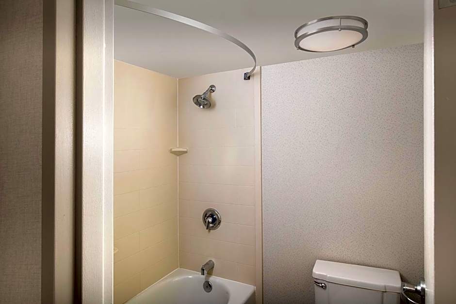 Holiday Inn Express Boston  Saugus By IHG