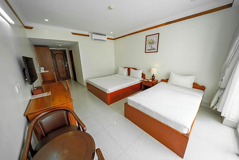 Pursat Riverside Hotel & Spa