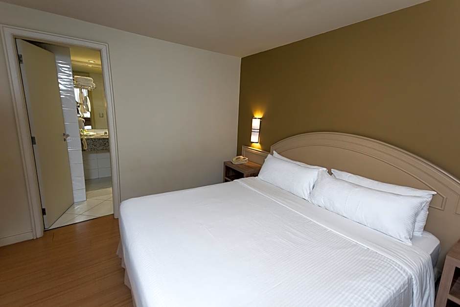 Master Porto Alegre Hotel - Av Carlos Gomes, Proximo ao Consulado Americano