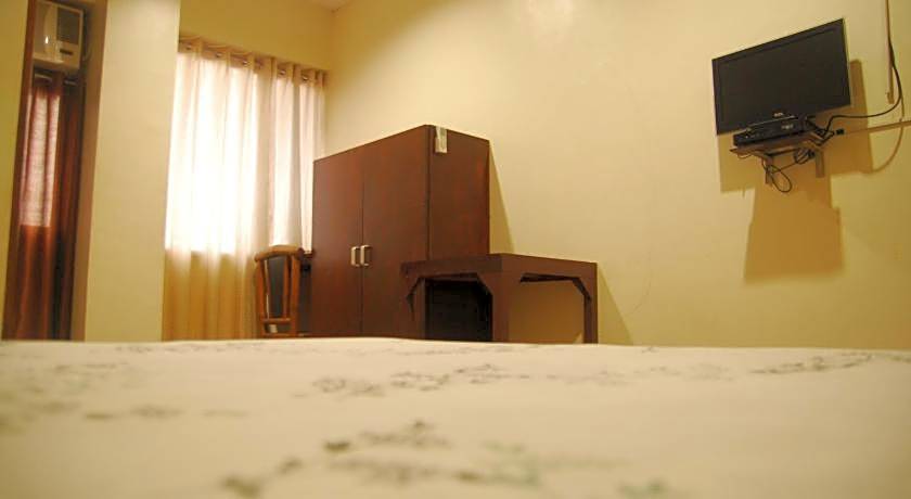 Centro Mactan Suites