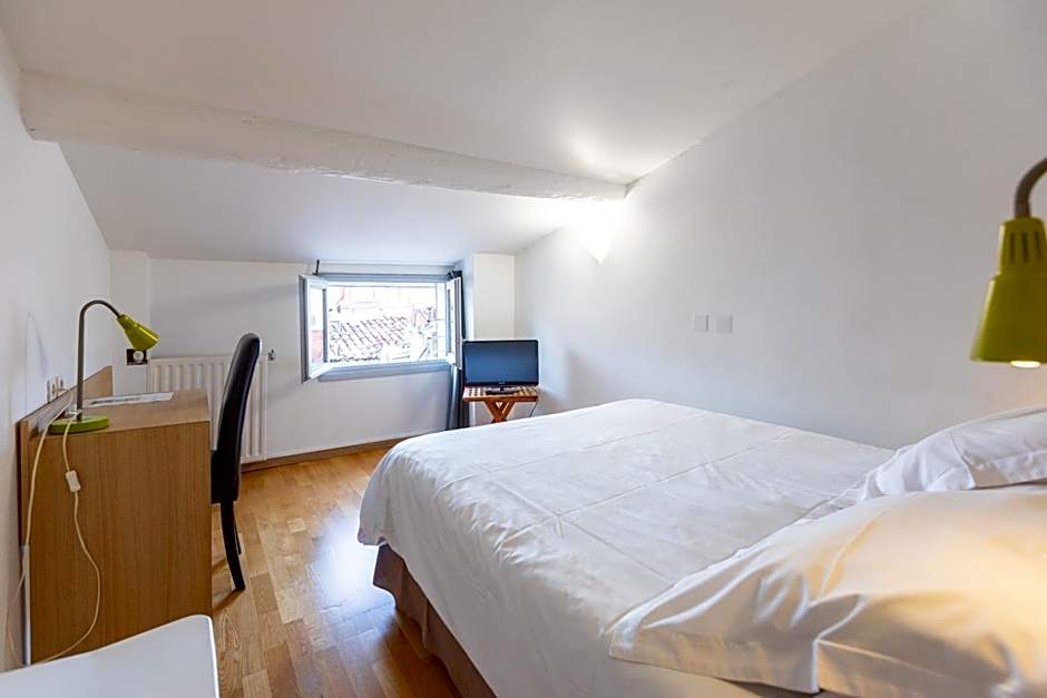 Hotel Edmond Rostand