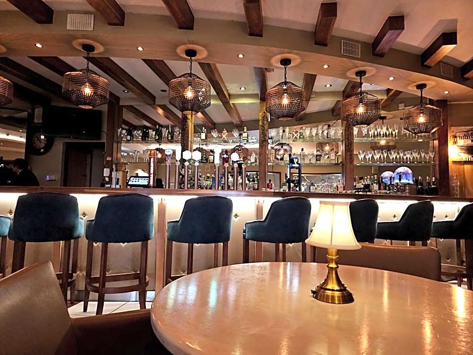 Moycarn Lodge & Marina