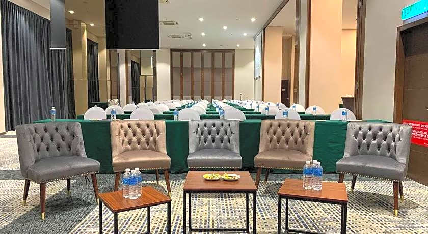 D ELEGANCE GRAND BANDAR SERI ALAM