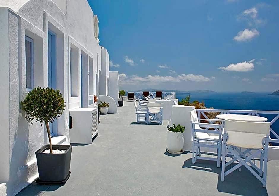 Armeni Village Rooms & Suites