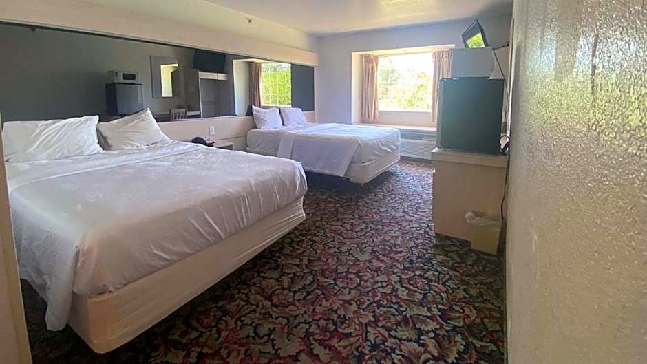 Motel 6 McAlester OK - South