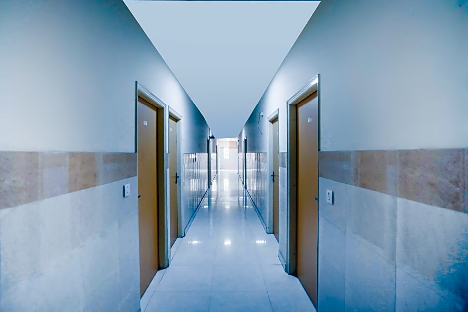 OYO 28629 Hotel Crosswind