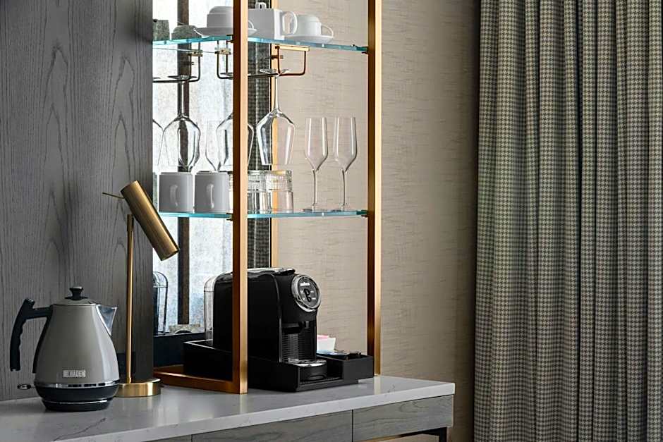 The Dorian, Autograph Collection