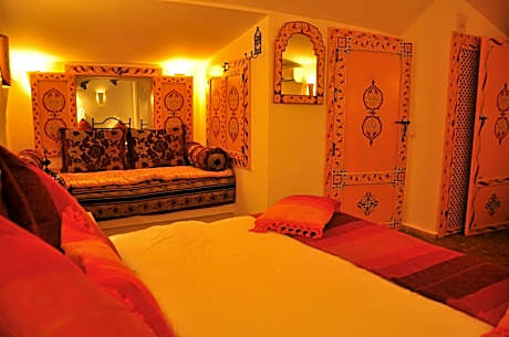 Deluxe Suite with Sea View