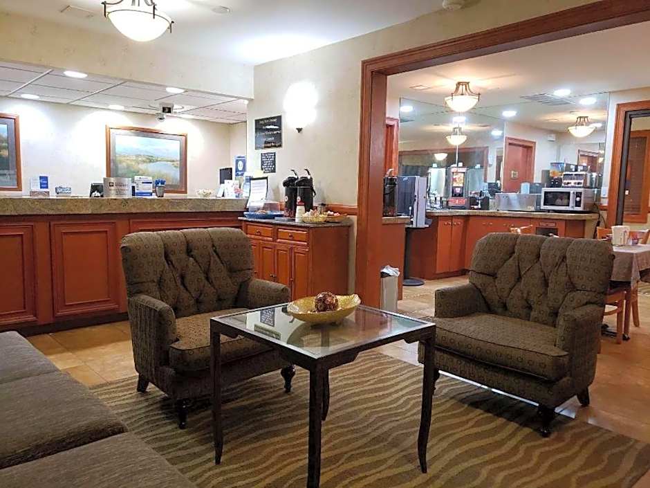 Airport Inn