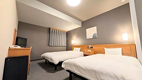 Twin Room - Non-Smoking