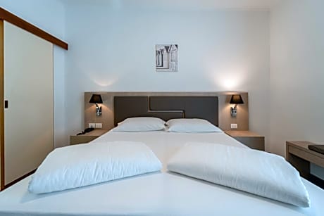 Double or Twin Room with Balcony