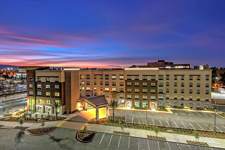 Hampton Inn By Hilton & Suites San Jose Airport, CA