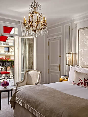 Prestige Suite - Avenue Montaigne View